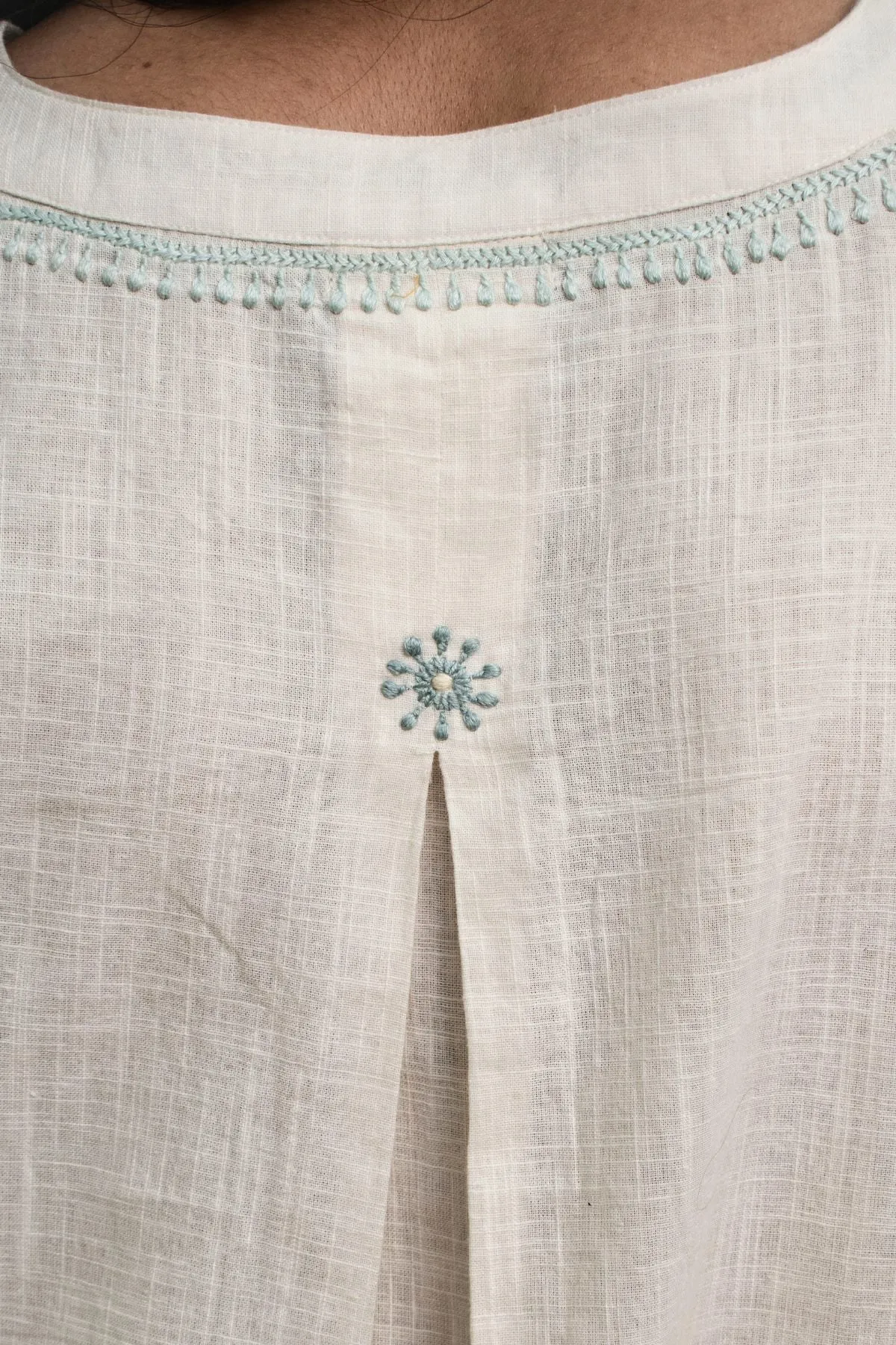 Avani Chikankari Off White Pure Cotton 3Q Sleeve Top