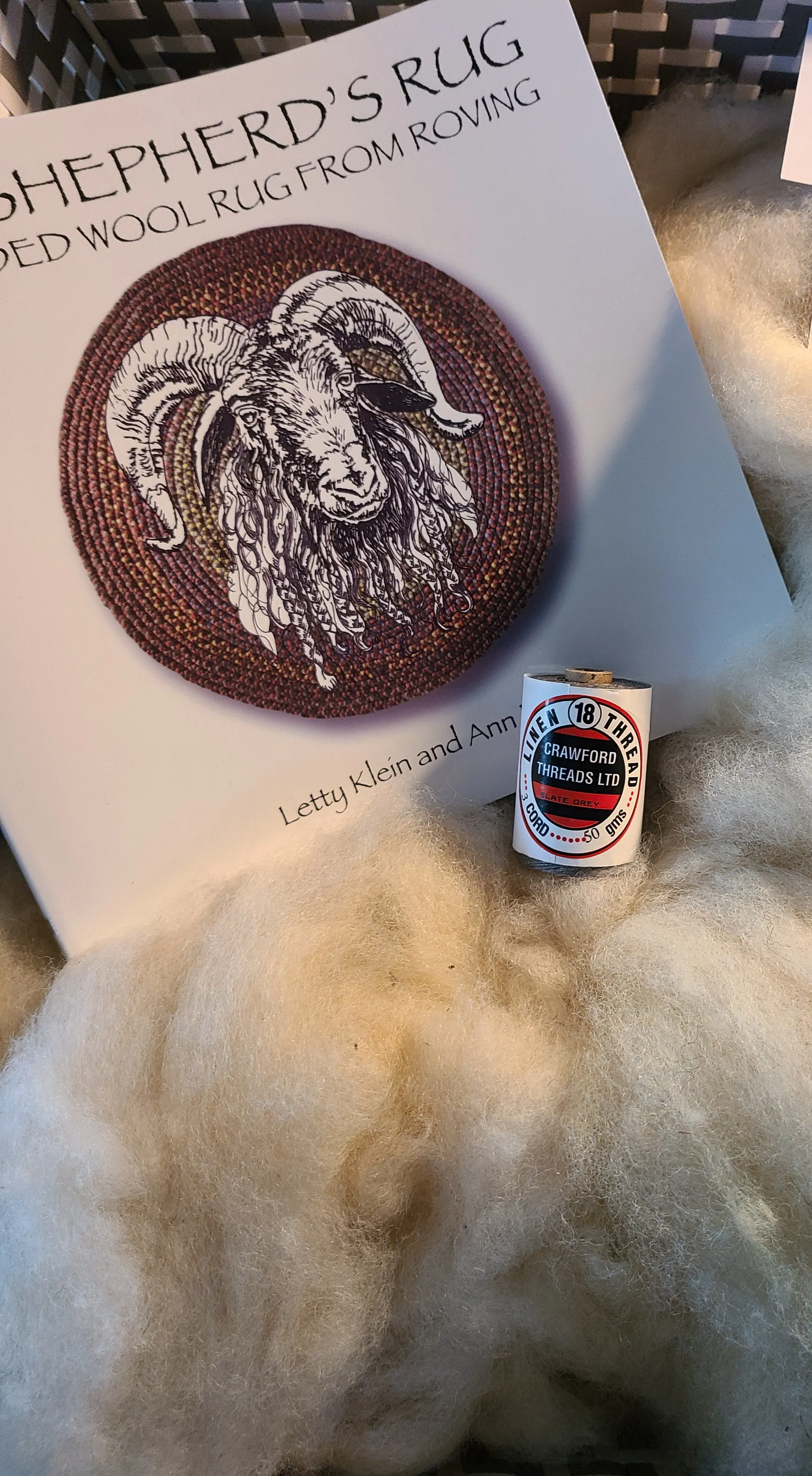 Braided Rug Kit - 2' x 3' "Shepherd's Rug"- White- 1122A