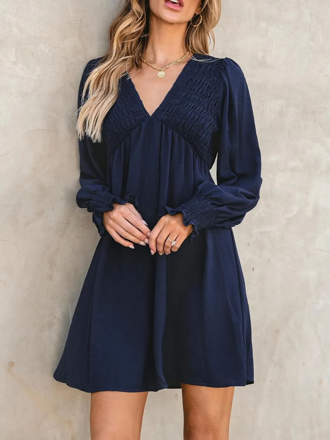 CUPSHE Women's Mini Dress Smocked V Neck Long Sleeve Empire Waist Casual A Line Dress