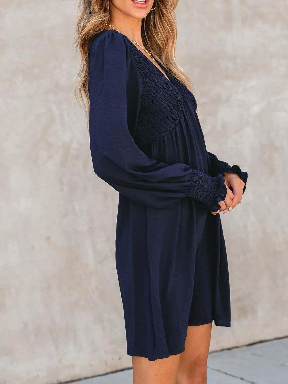 CUPSHE Women's Mini Dress Smocked V Neck Long Sleeve Empire Waist Casual A Line Dress