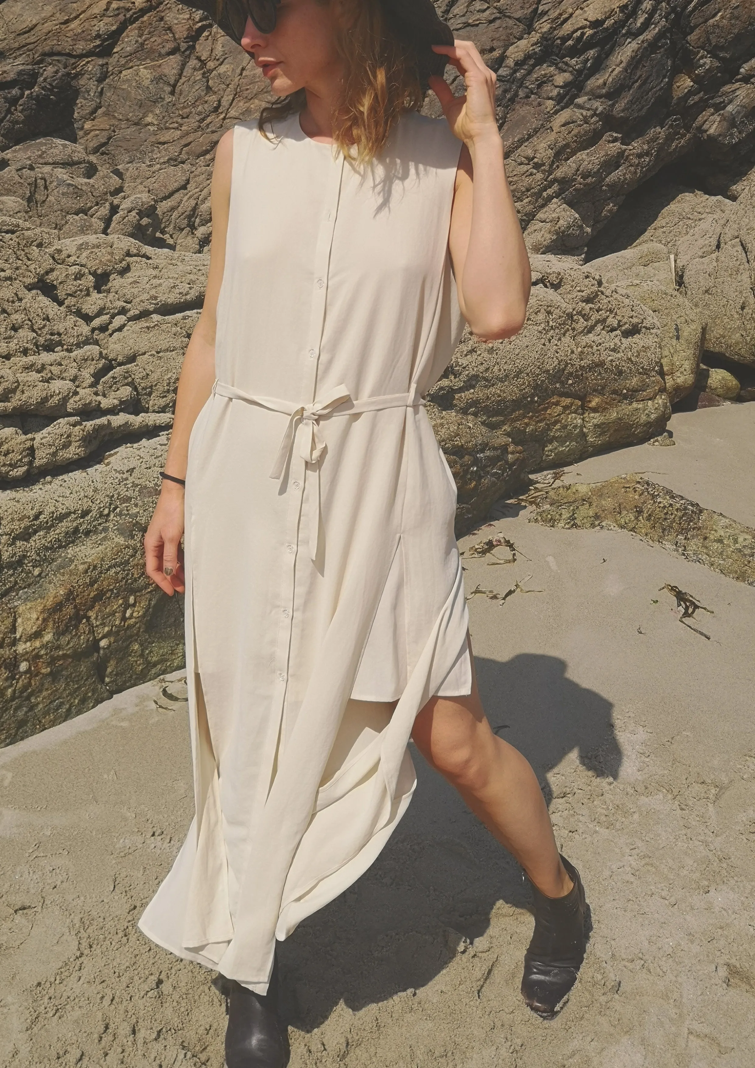 DRESS LONG SLEEVELESS - creme