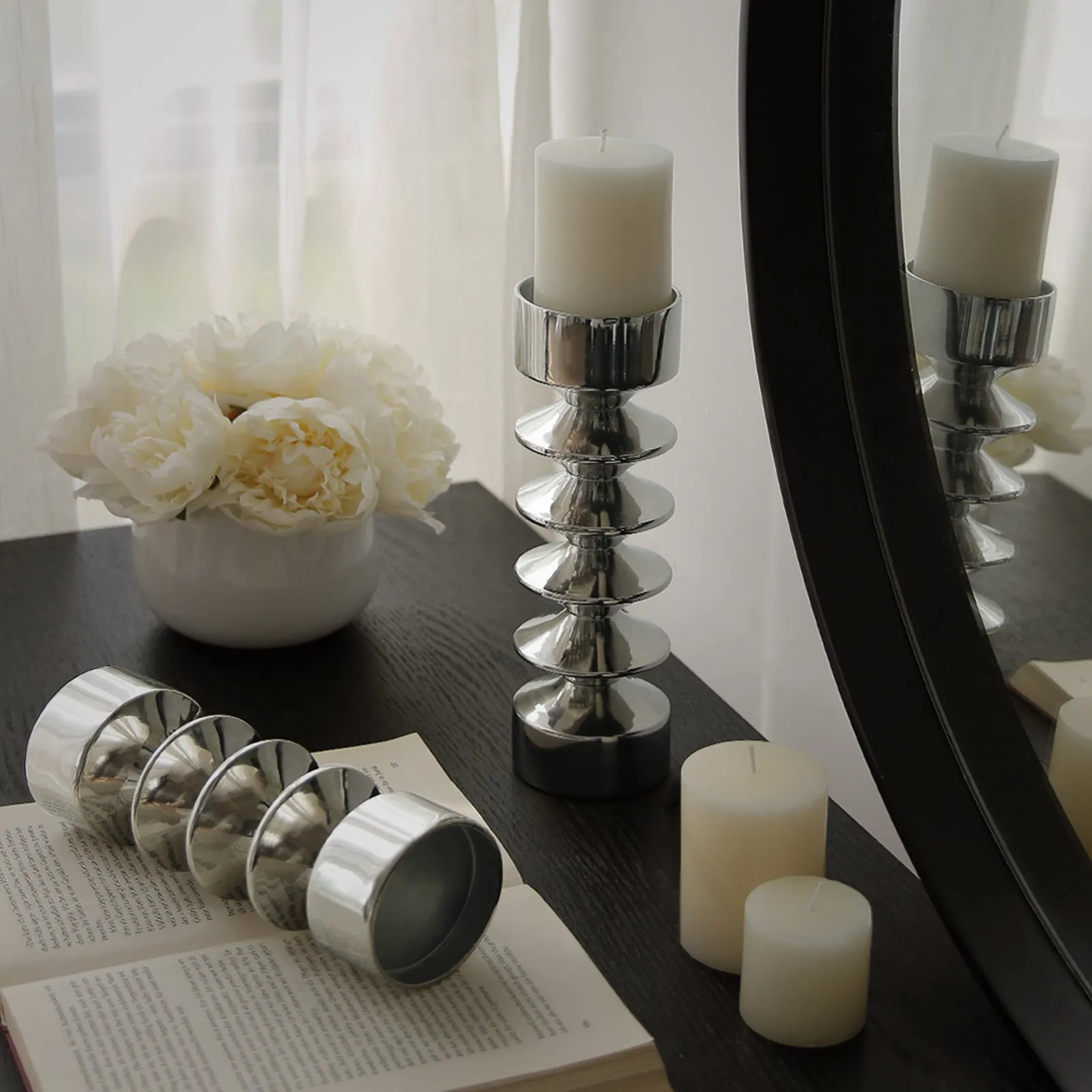 Elegant Design Candle Holder