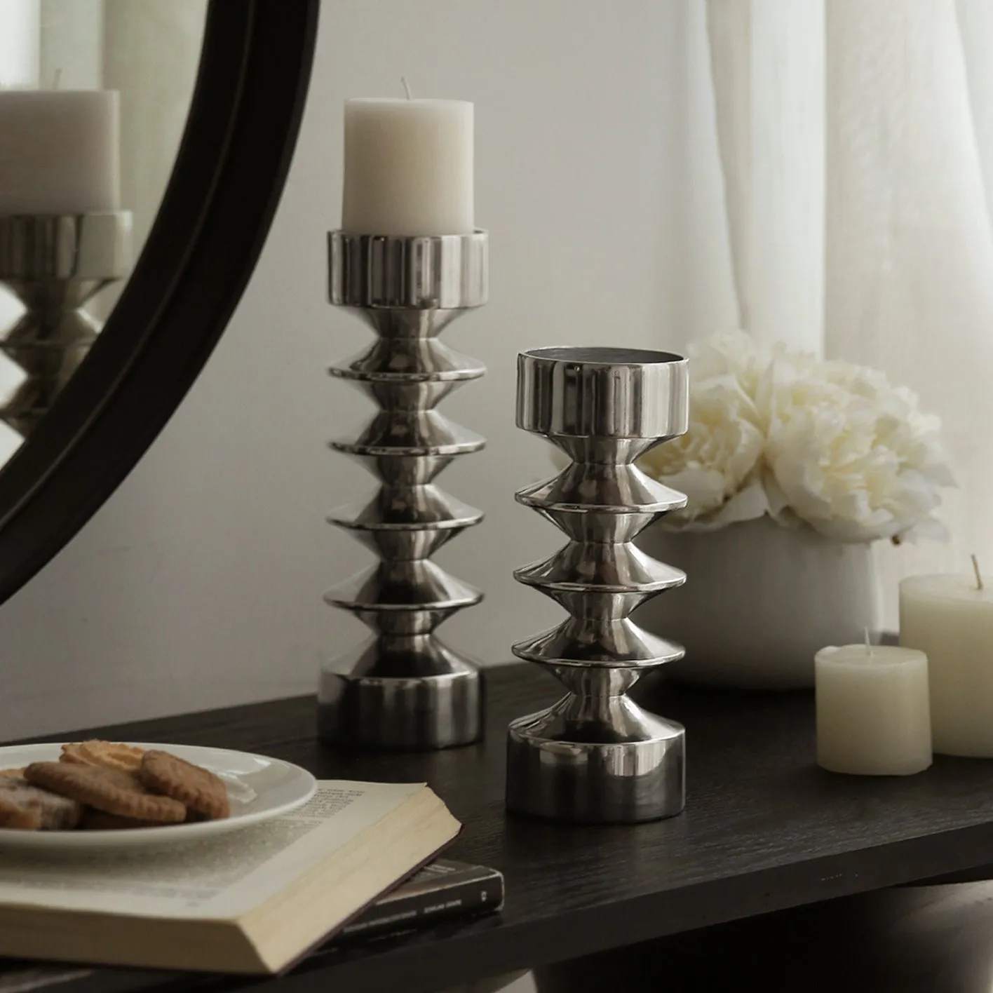 Elegant Design Candle Holder