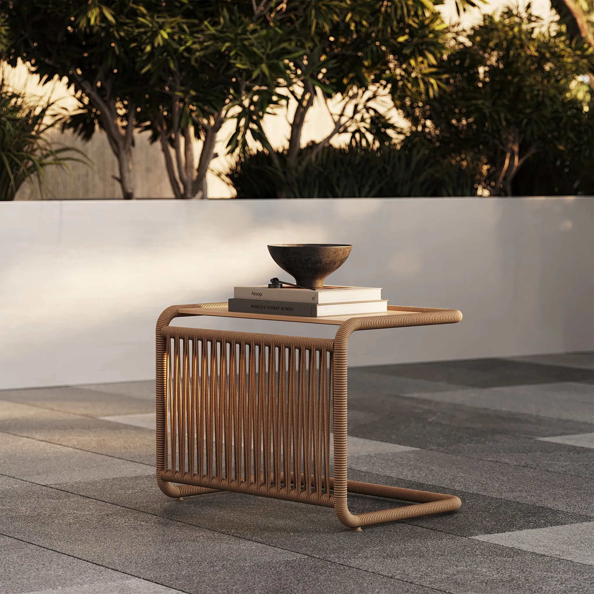 IRIS SIDE TABLE