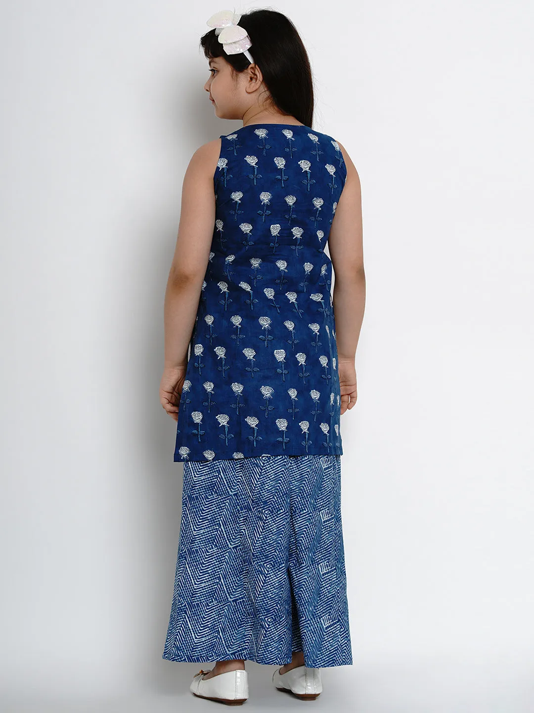 Jashvi Girls Navy Blue Printed Kurta With Palazzos