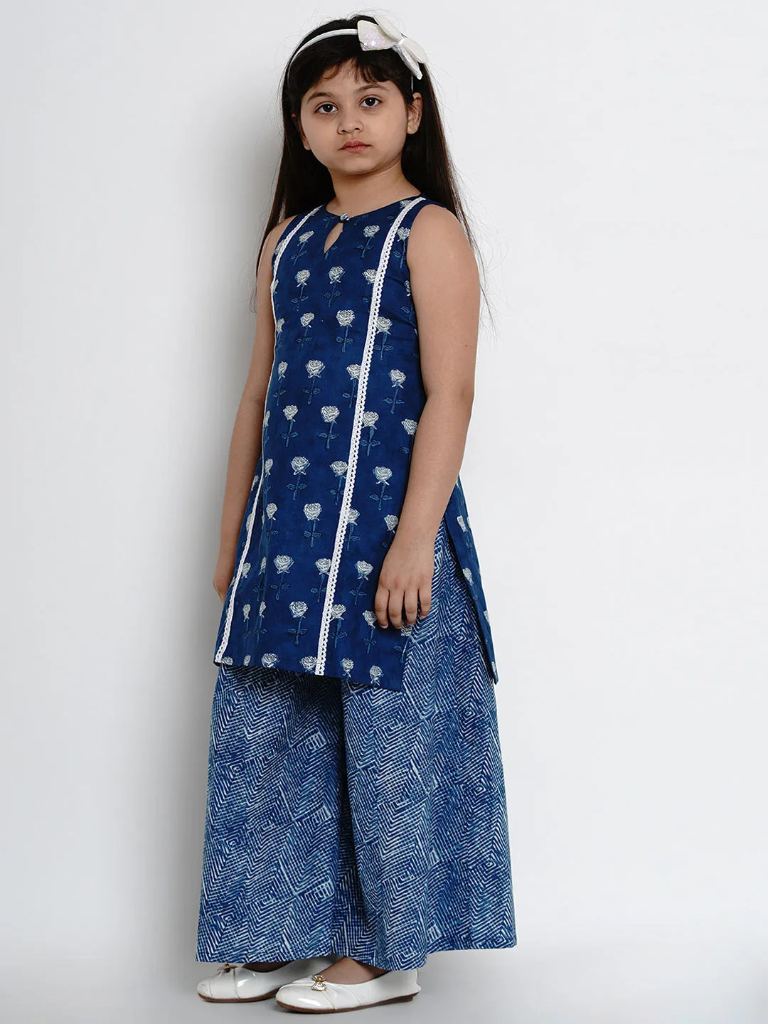 Jashvi Girls Navy Blue Printed Kurta With Palazzos