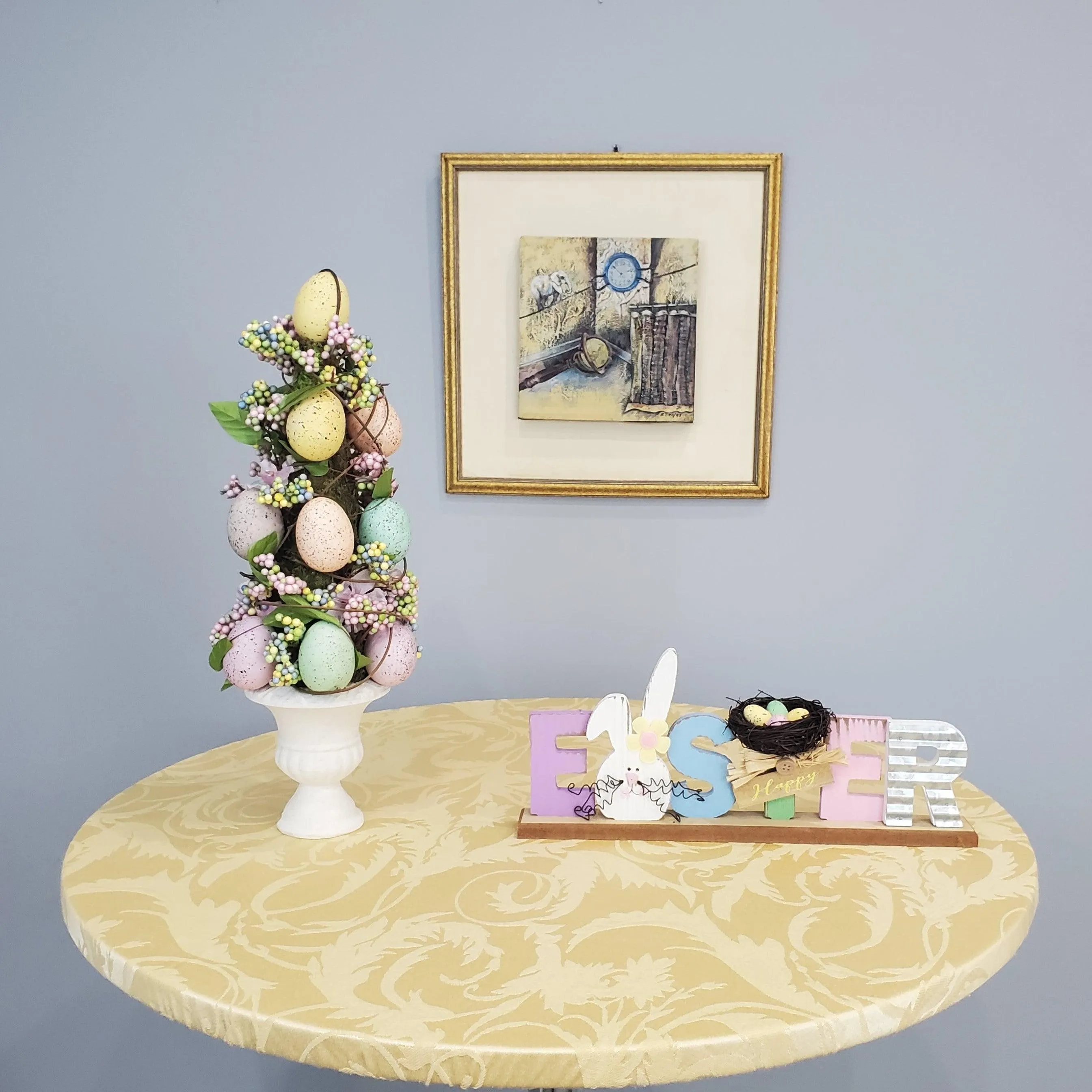 Round Melrose Damask Table Topper With Elastic