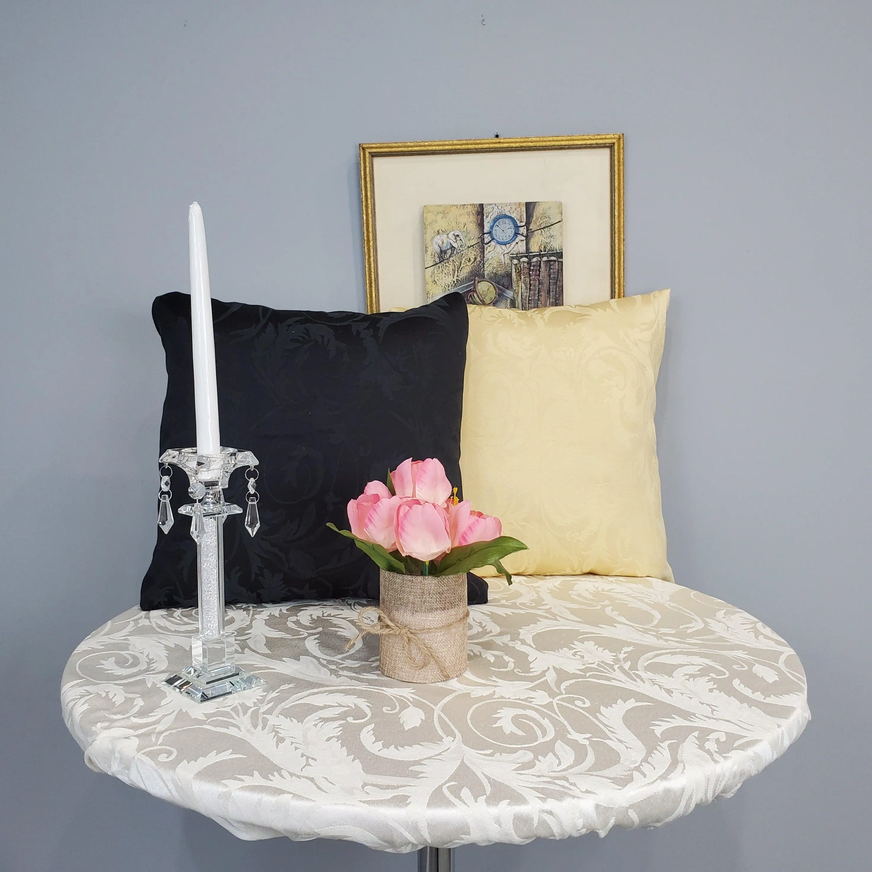 Round Melrose Damask Table Topper With Elastic