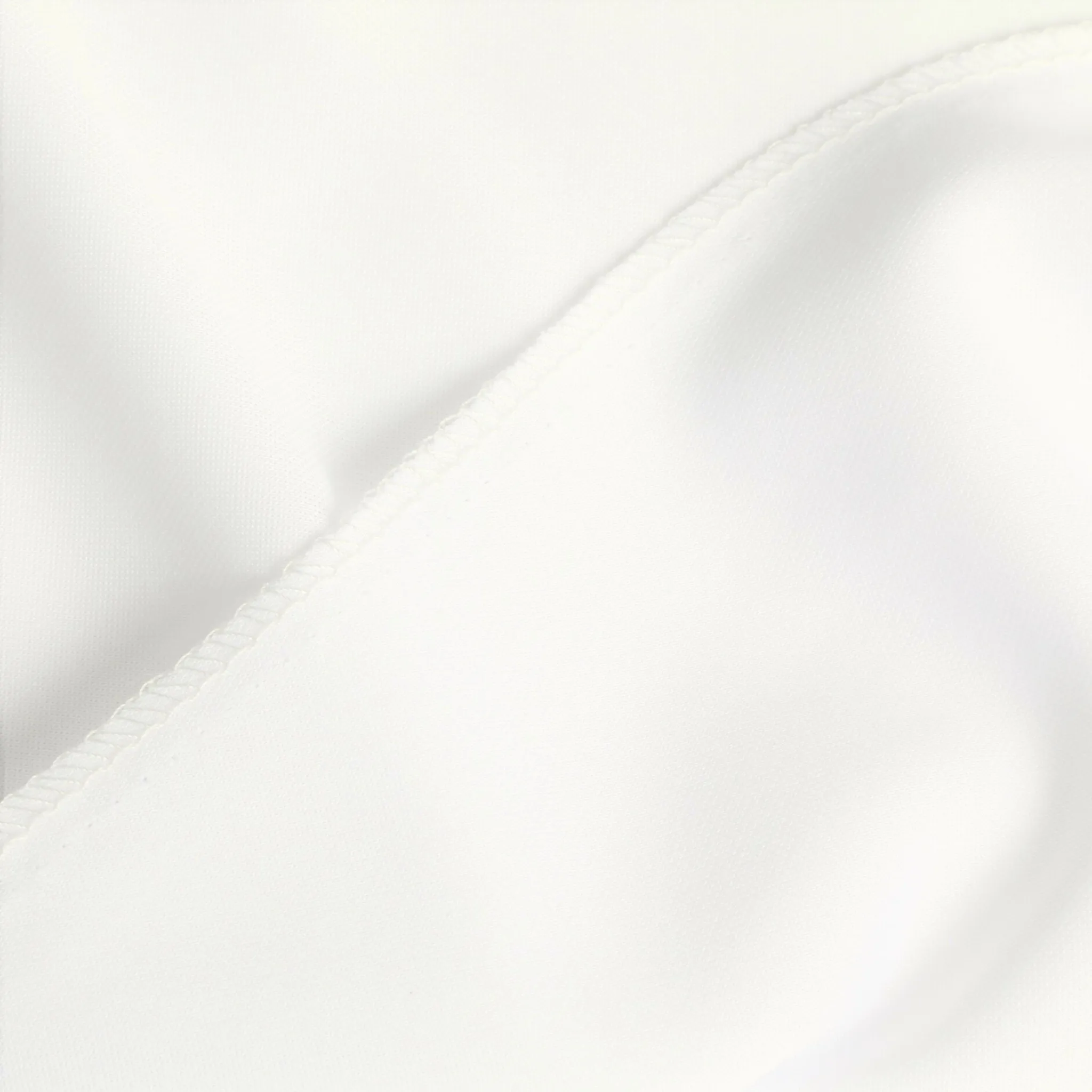 Scuba 120" Round Tablecloth - Ivory